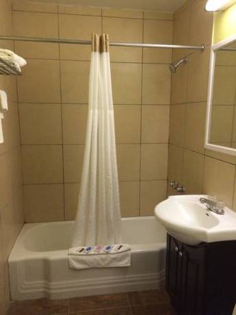 Imagen de la habitación del Hotel Hutchinson Inn. Foto 8