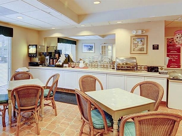 Imagen general del Hotel Hutchinson Island Plaza Hotel and Suites. Foto 6
