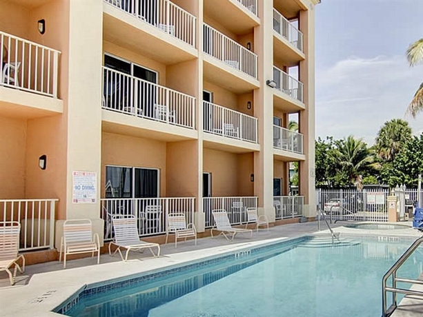 Imagen general del Hotel Hutchinson Island Plaza Hotel and Suites. Foto 8