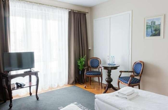 Imagen de la habitación del Hotel Hutnik. Foto 20