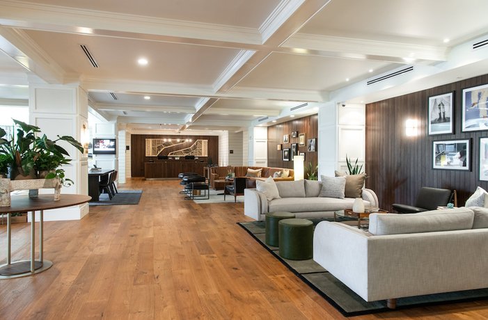 Imagen de los interiores del Hotel Hutton. Foto 16