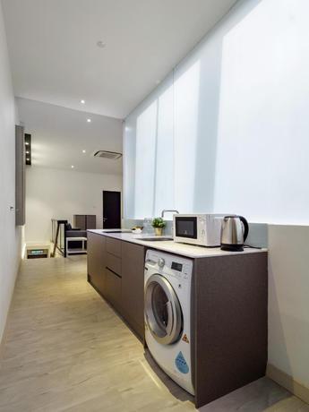 Imagen de la habitación del Hotel Hutton Suites. Foto 5