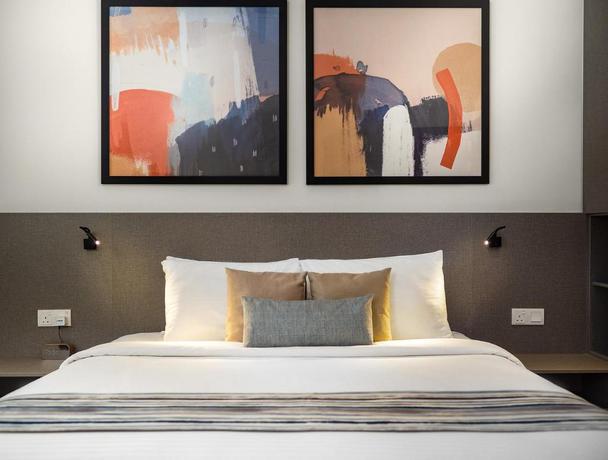 Imagen de la habitación del Hotel Hutton Suites. Foto 7