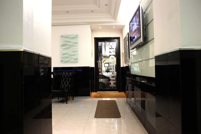 Imagen de los interiores del Hotel Huttons. Foto 14