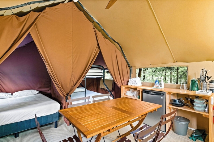 Imagen de la habitación del Hotel Huttopia Berkshires. Foto 16