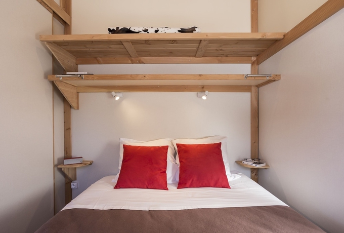 Imagen de la habitación del Hotel Huttopia Bourg Saint Maurice. Foto 8