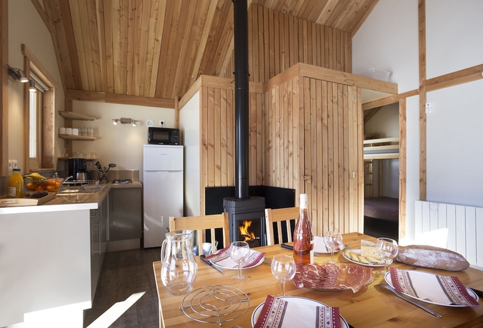 Imagen de la habitación del Hotel Huttopia Bourg Saint Maurice. Foto 15
