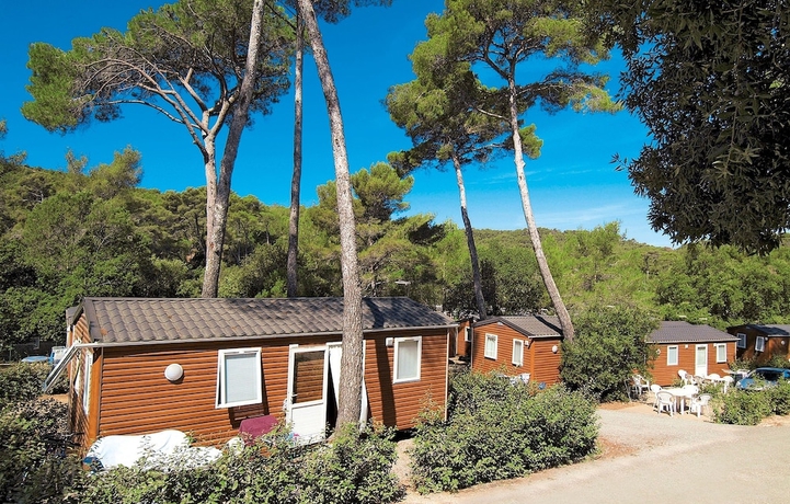 Imagen de la habitación del Hotel Huttopia For&ecirc;t De Janas. Foto 5