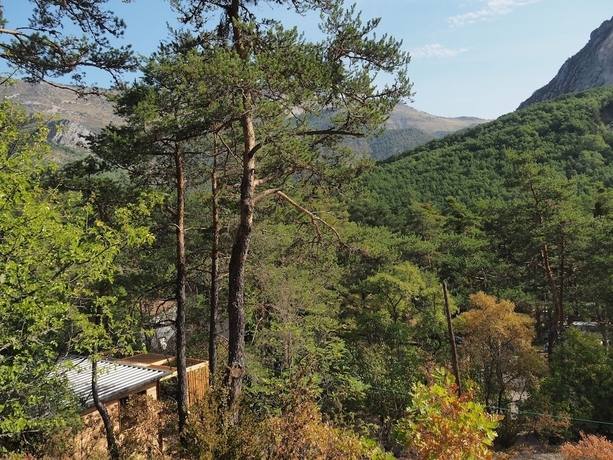 Imagen de los exteriores del Hotel Huttopia Gorges du Verdon. Foto 19