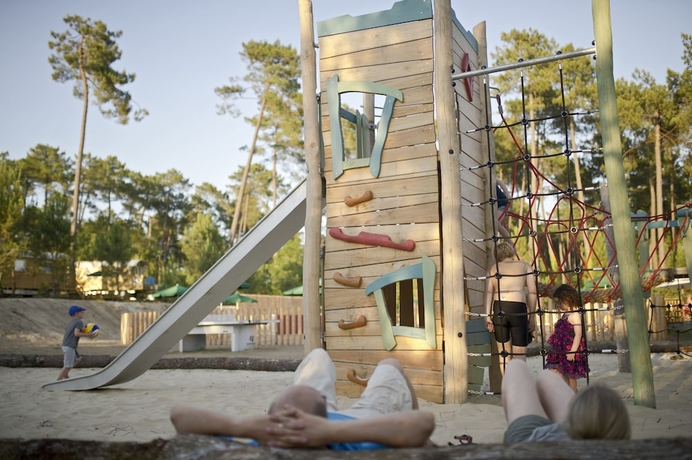 Imagen de los exteriores del Hotel Huttopia Landes Sud. Foto 11