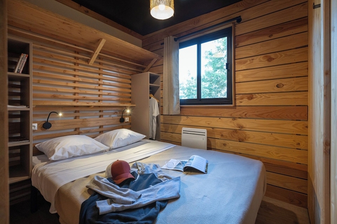 Imagen de la habitación del Hotel Huttopia Meursault. Foto 5