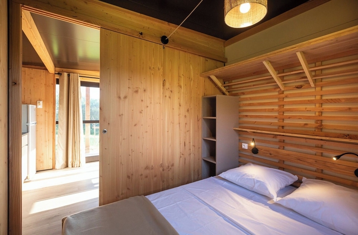 Imagen de la habitación del Hotel Huttopia Meursault. Foto 11