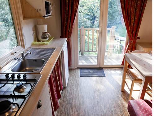 Imagen de la habitación del Hotel Huttopia Millau. Foto 3