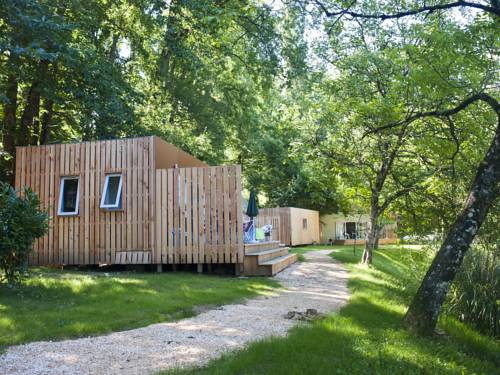 Imagen de la habitación del Hotel Huttopia Sarlat. Foto 6