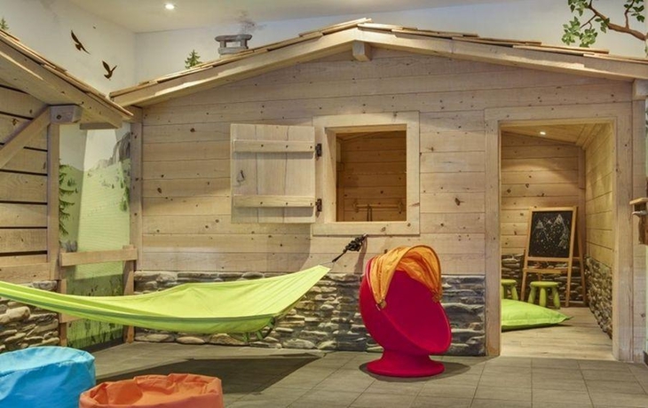 Imagen general del Hotel Huus Gstaad. Foto 14