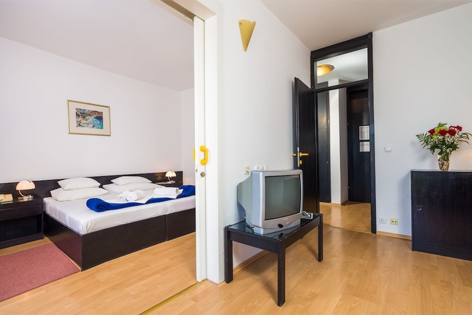 Imagen de la habitación del Hotel Hvar. Foto 6
