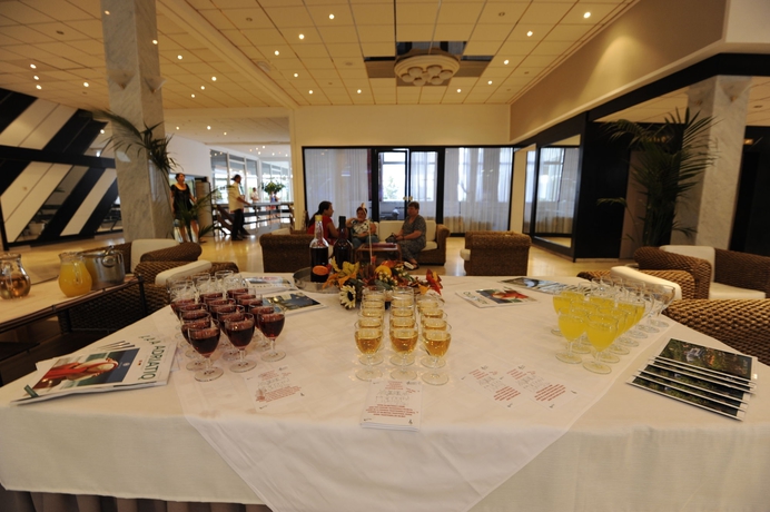 Imagen del bar/restaurante del Hotel Hvar, Jelsa. Foto 5