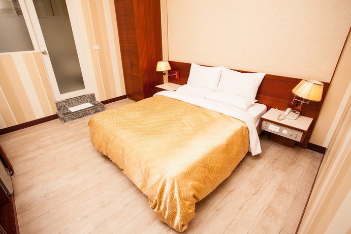 Imagen de la habitación del Hotel Hwa Nan, Tainan. Foto 15