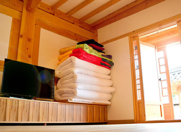 Imagen de los exteriores del Hotel Hwang Nam Guan. Foto 14