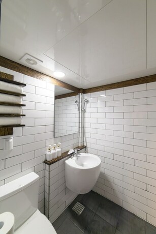 Imagen de la habitación del Hotel Hwarangroo. Foto 18