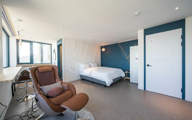 Imagen de la habitación del Hotel Hwaseong Jebudo. Foto 13