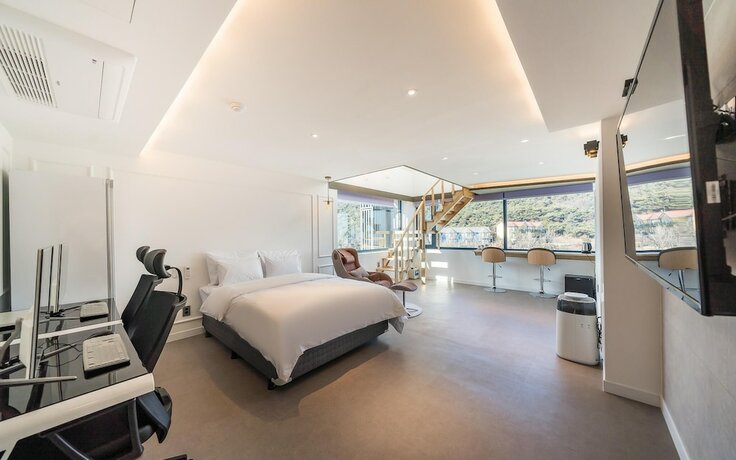 Imagen de la habitación del Hotel Hwaseong Jebudo. Foto 16