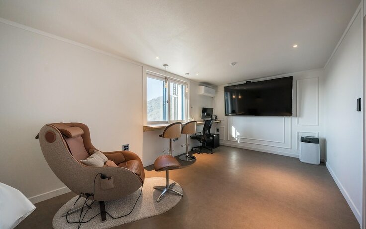 Imagen de la habitación del Hotel Hwaseong Jebudo. Foto 18