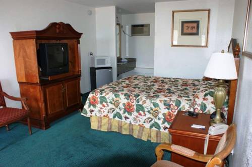 Imagen de la habitación del Hotel Hwy Express Inn and Suites. Foto 10