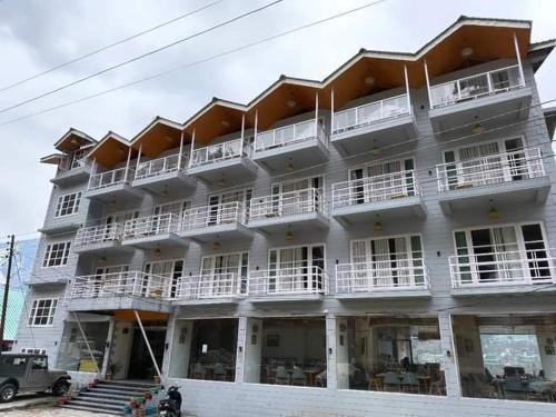 Imagen general del Hotel Hyacinth. Foto 1