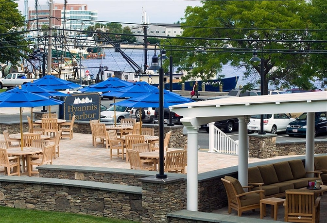 Imagen de los exteriores del Hotel Hyannis Harbor. Foto 4