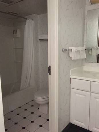 Imagen de la habitación del Hotel Hyannis Inn. Foto 5