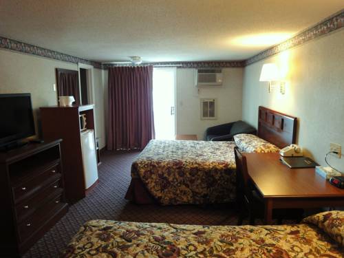 Imagen de la habitación del Hotel Hyannis Travel Inn. Foto 4