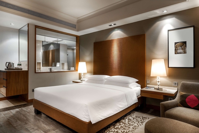 Imagen de la habitación del Hotel Hyatt Ahmedabad. Foto 14