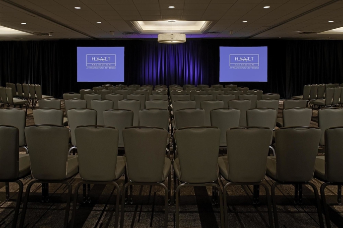 Imagen de los interiores del Hotel Hyatt Centric Arlington. Foto 11