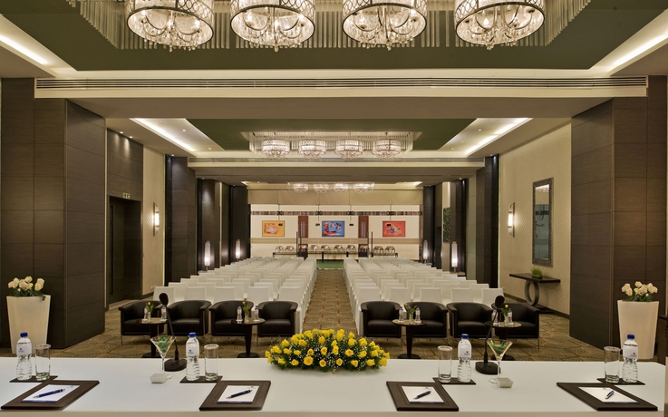 Imagen de los interiores del Hotel Hyatt Centric Ballygunge Kolkata. Foto 9