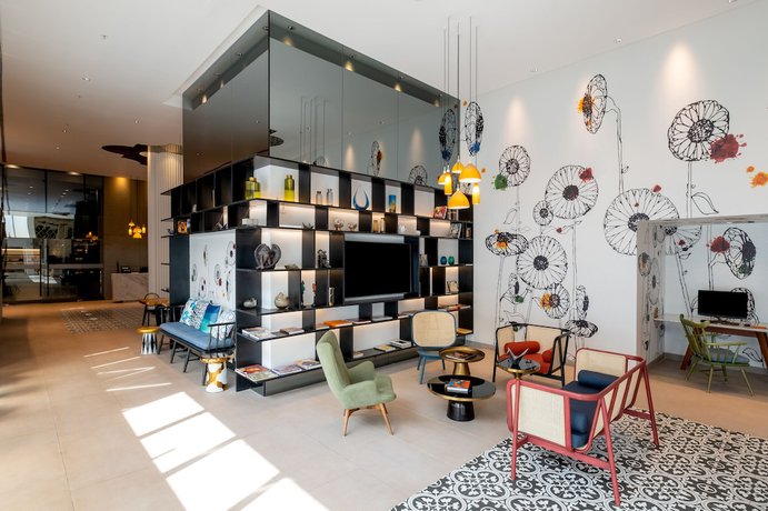 Imagen de los interiores del Hotel Hyatt Centric Candolim Goa. Foto 19