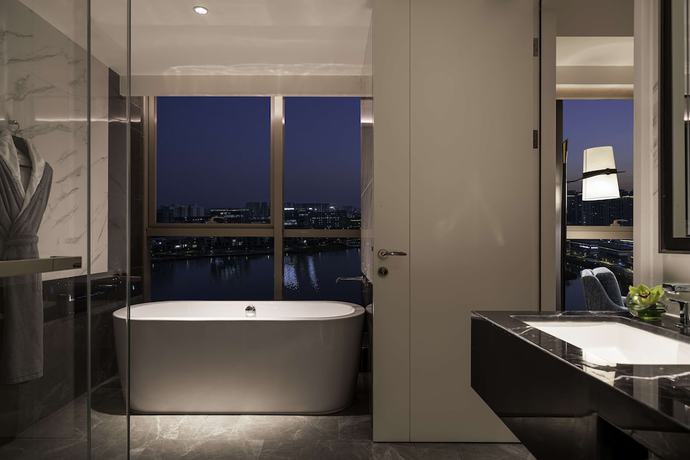 Imagen de la habitación del Hotel Hyatt Centric Lakeside Ningbo. Foto 16