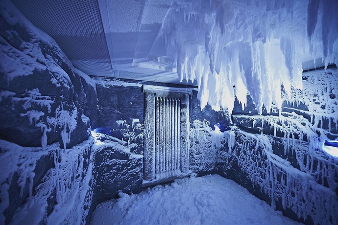 Imagen de la piscina del Hotel Hyatt Centric Levent Istanbul. Foto 13