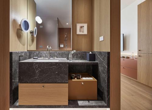 Imagen de la habitación del Hotel Hyatt Centric Melbourne. Foto 11