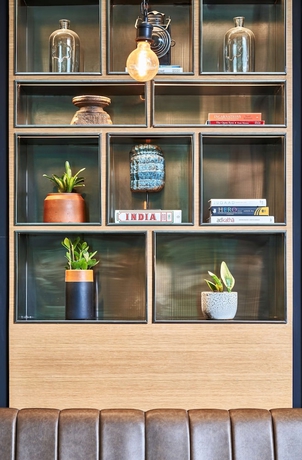 Imagen de los interiores del Hotel Hyatt Centric Mg Road Bangalore. Foto 12