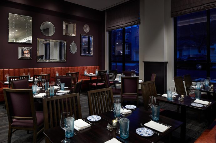 Imagen del bar/restaurante del Hotel Hyatt Centric Old Town Alexandria. Foto 7