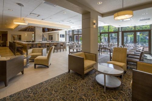 Imagen del bar/restaurante del Hotel Hyatt Centric Santa Clara Silicon Valley. Foto 2