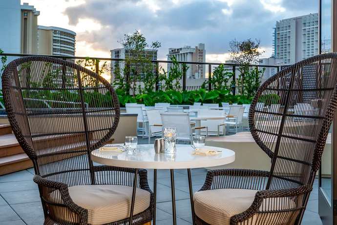 Imagen de los exteriores del Hotel Hyatt Centric Waikiki Beach. Foto 10