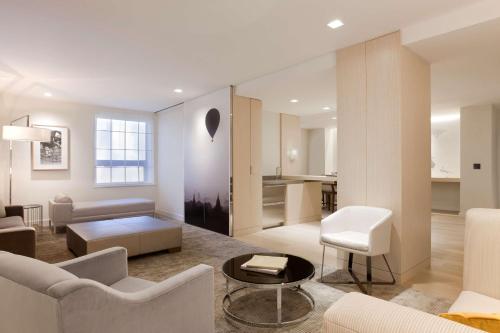 Imagen de la habitación del Hotel Hyatt Grand Central New York. Foto 9