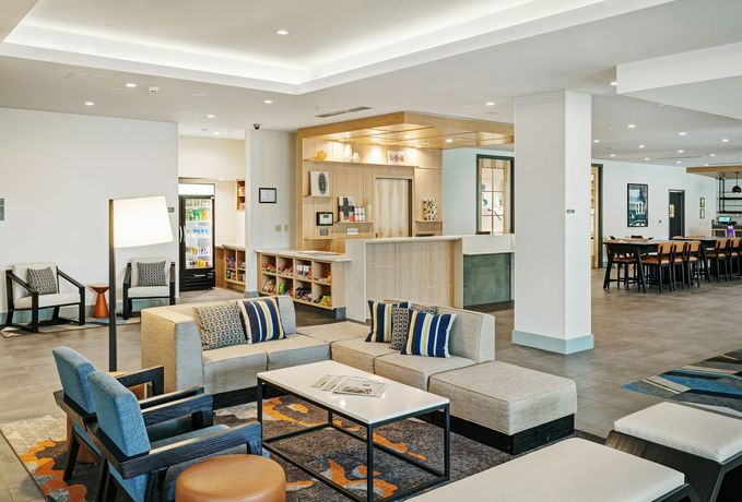 Imagen del bar/restaurante del Hotel Hyatt House Anchorage. Foto 4