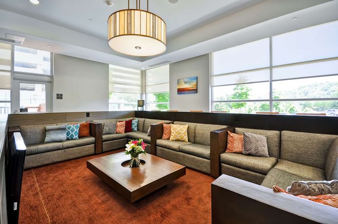 Imagen de los interiores del Hotel Hyatt House Atlanta Cobb Galleria. Foto 17