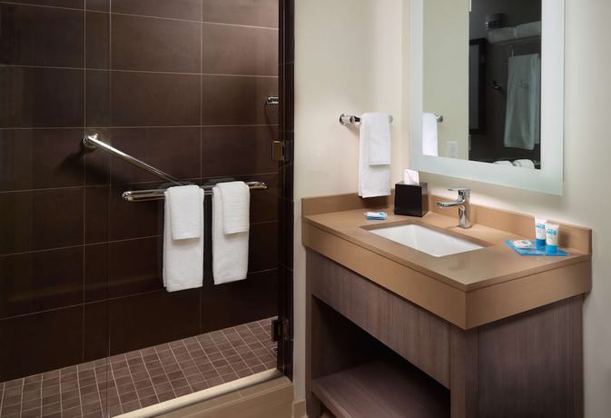 Imagen de la habitación del Hotel Hyatt House Atlanta Downtown. Foto 5