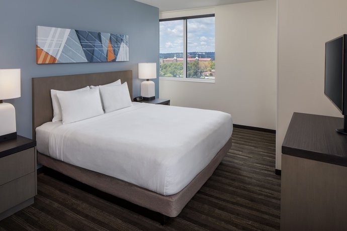 Imagen de la habitación del Hotel Hyatt House Augusta Downtown. Foto 15