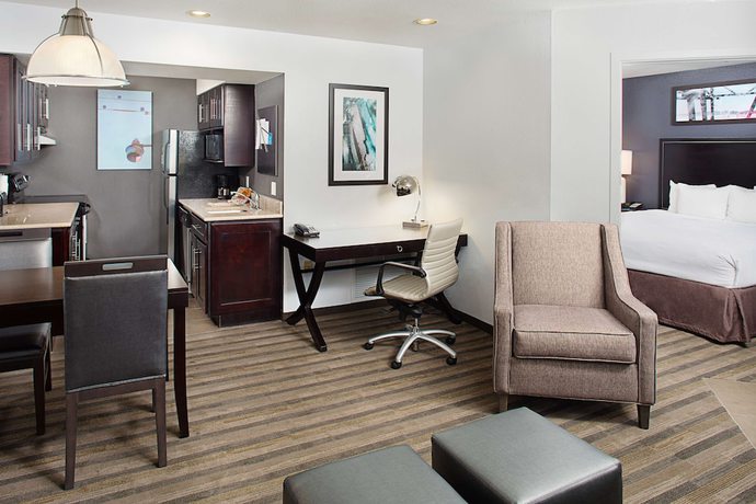 Imagen de la habitación del Hotel Hyatt House Belmont/redwood Shores. Foto 13