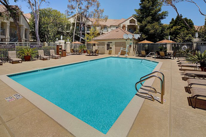 Imagen de la piscina del Hotel Hyatt House Belmont/redwood Shores. Foto 20